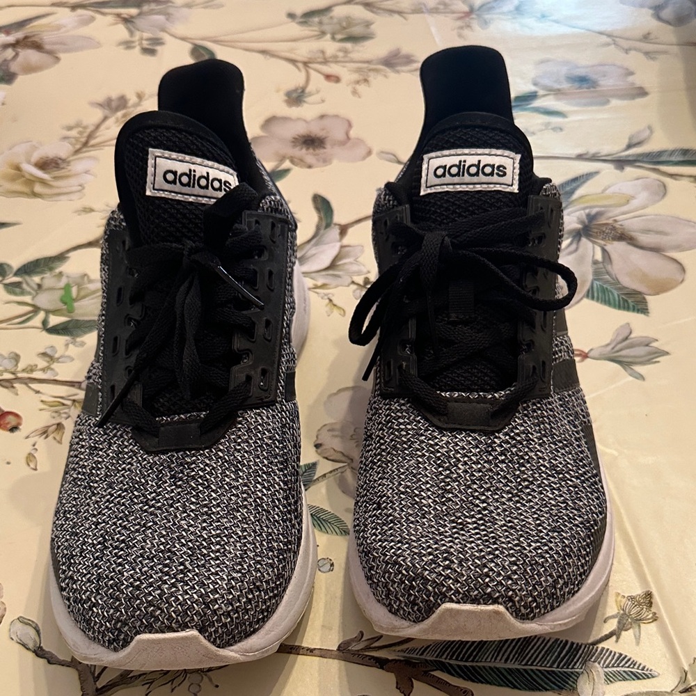 Adidas black and white Knit Sneakers, size 9